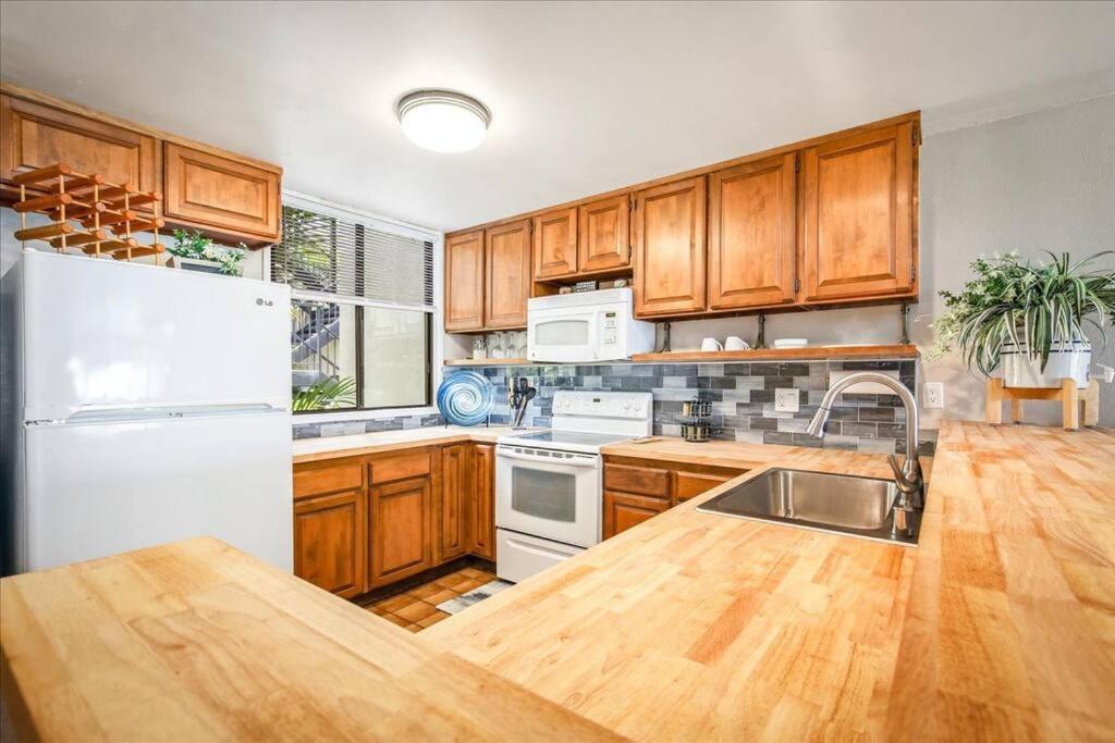 Beautiful 2/2 Condo In Kailua Kona. Ocean View! 外观 照片